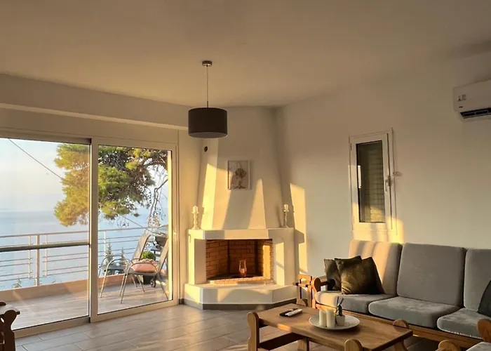 Sunrise Summit Apartman Aigeira